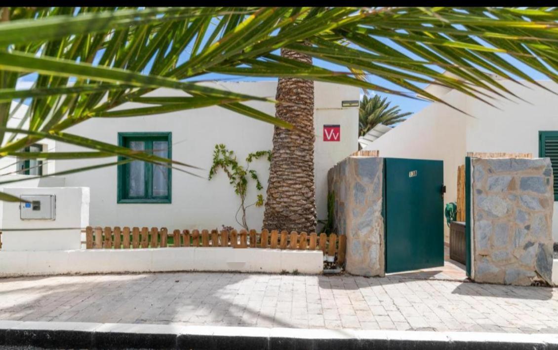 Rockbeach Bungalow Costa Teguise Exterior foto
